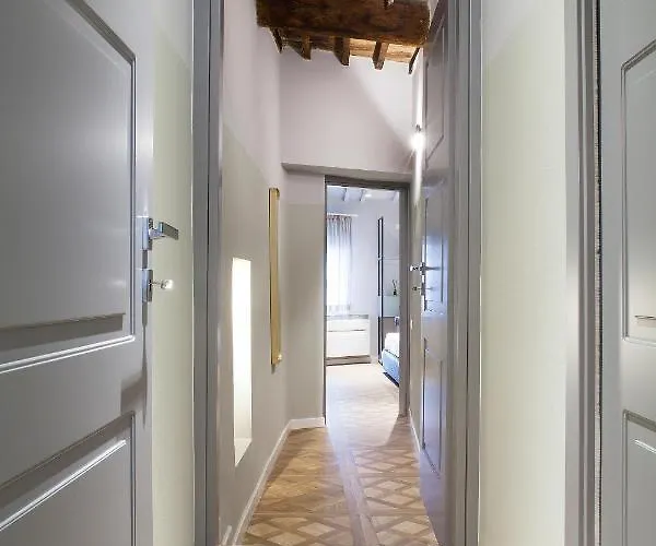 San Sebastiano & Luxury 3* Colle Val D'Elsa